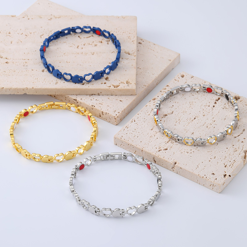 Yun Brocade cross-border best-selling simple and fashionable adjustable heart-shaped bracelet, heart-shaped peach heart, red, white and black oil bracelet wholesale details Picture