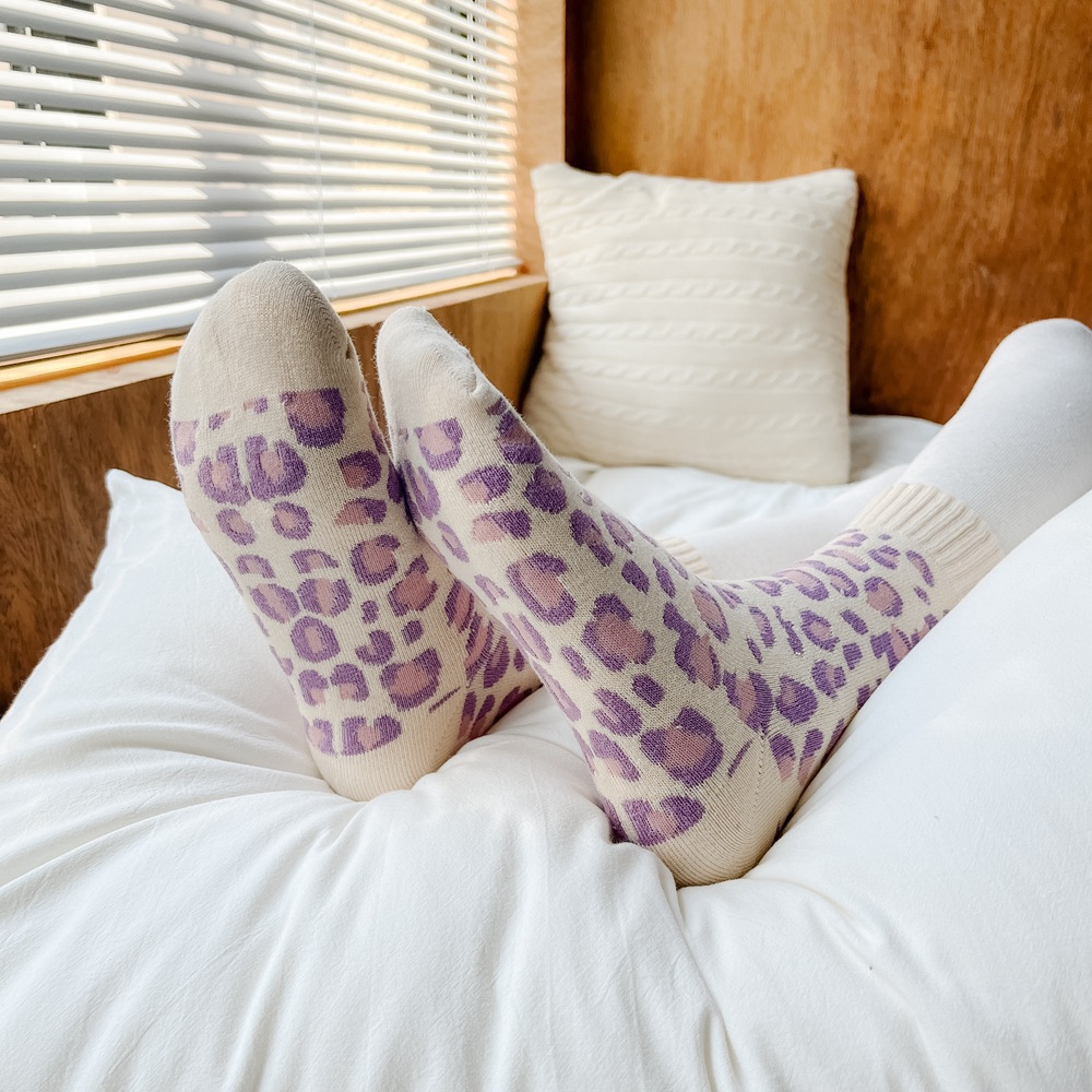 Ladies' dreamy purple warm thickened loop socks, floor socks, mid-calf socks for autumn and winter, towel socks wholesale details Picture