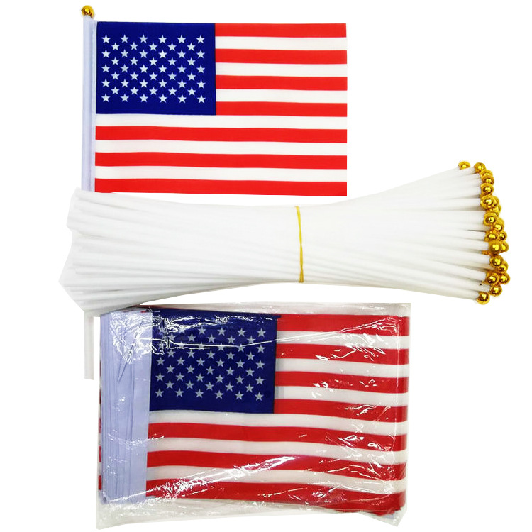 The wooden flagpole of the United States, measuring 14*21cm, is a hand-held flag. The wooden flagpole for Independence Day is running for the American flag Application Scenario