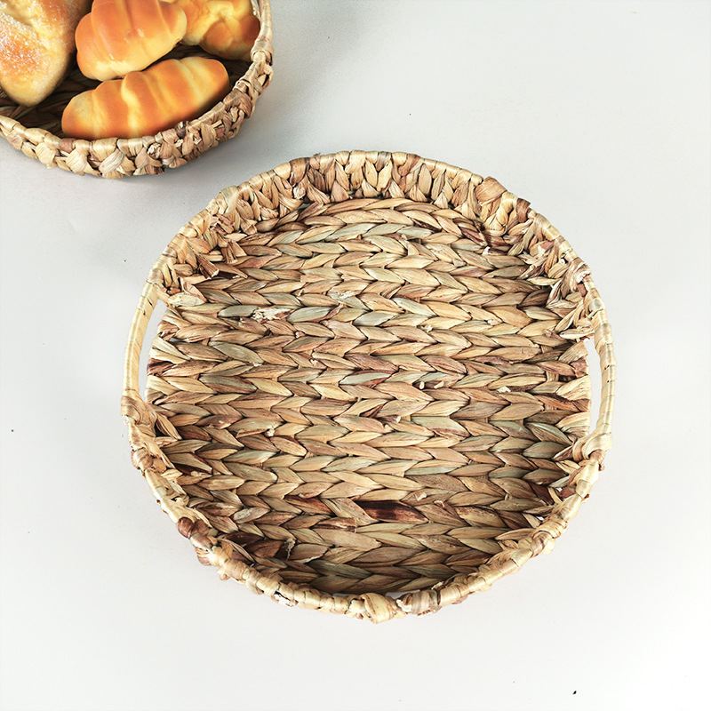 New Spot Water Hyacinth Storage Basket Circular Braided Debris Arrangement Storage Basket Straw Storage Basket Bread Basket Application Scenario
