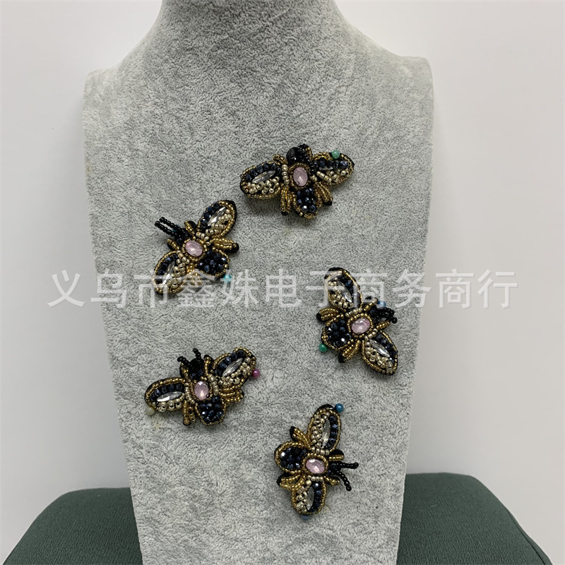 服饰手工钉珠 昆虫图案水晶饰品布贴