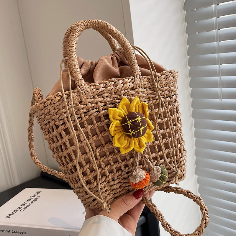 Factory direct sales of hand-woven beach bags for 2024, new trendy and fashionable crossbody bags for women on Instagram, straw-woven bags for women Specification image