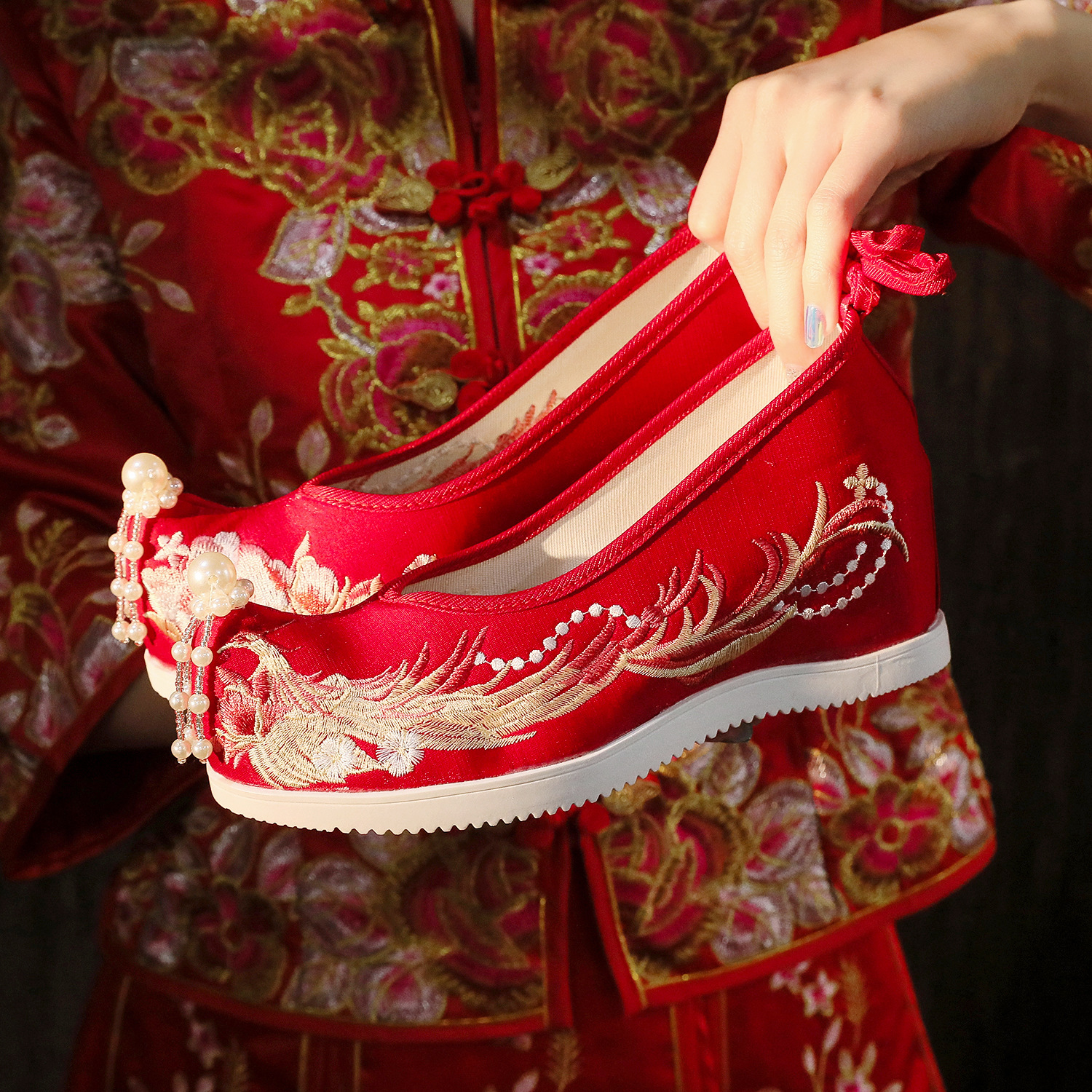 凤来仪婚鞋古风鞋秀禾唐装串珠绣花鞋红色新娘鞋汉服结婚中式演出国潮国潮