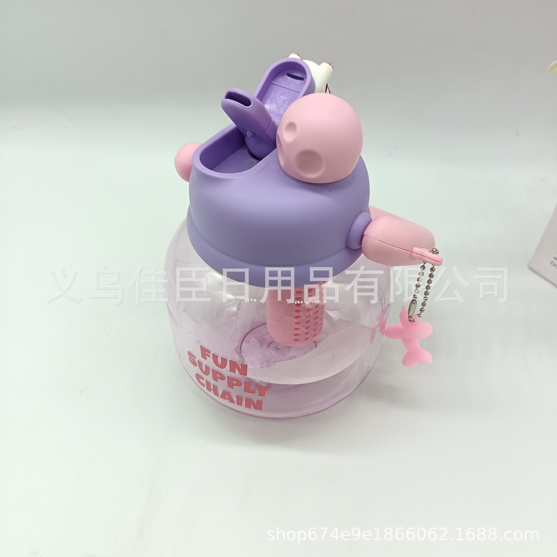 The cartoon cute children's double drinking water pot pc cup, high appearance level straw cup, outdoor sports water cup, large capacity Application Scenario