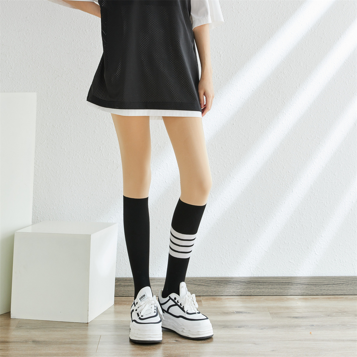 Sock street stall, one-piece delivery. Four-bar leggings with fleece patchwork, winter leggings, low-top pantyhose, high-top fleece leggings, one-piece delivery details Picture