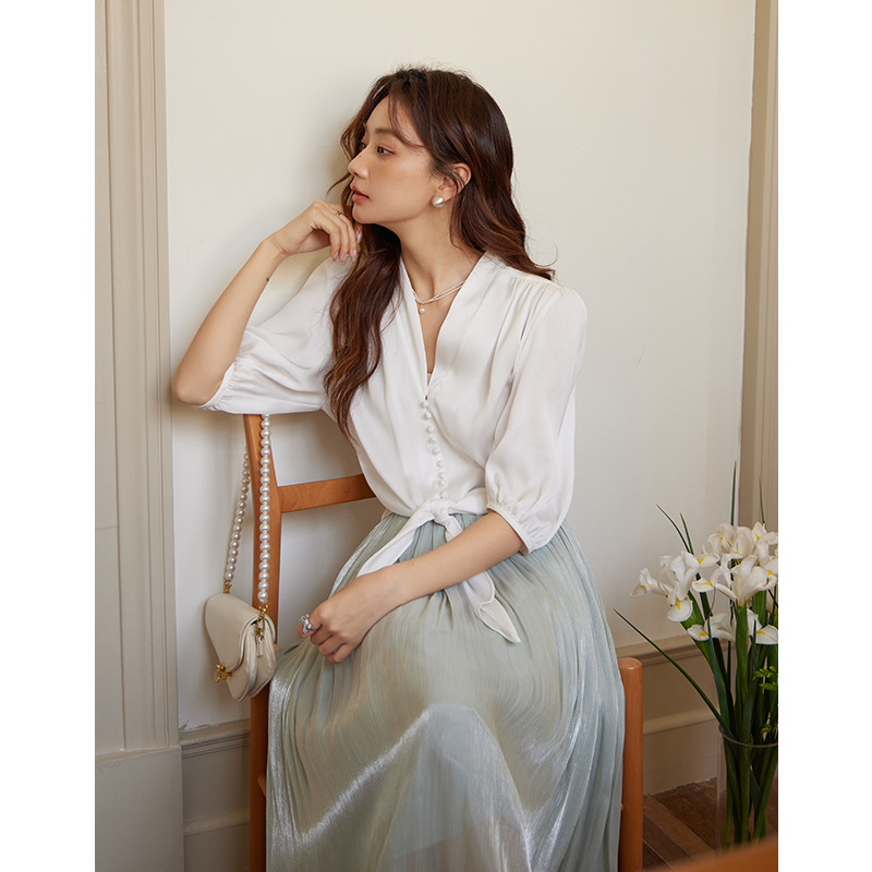 起范2024夏季新品法式知性优雅V领女士衬衫宽松显瘦缎面衬衣82911 Specification image