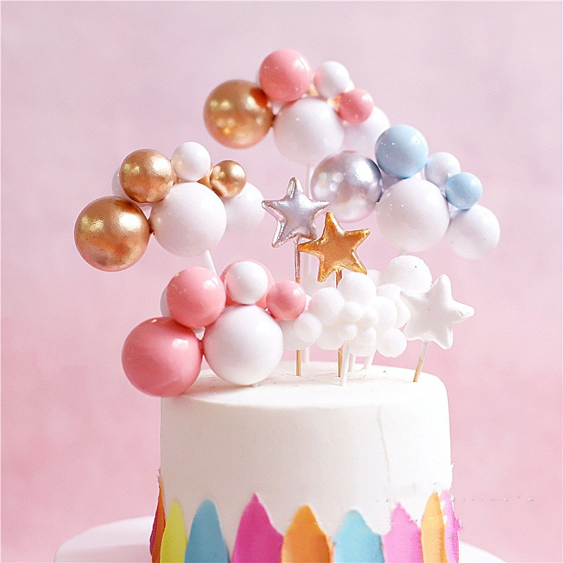 新年款烘焙蛋糕装饰彩色球球云朵拱门蛋糕插件派对甜品台装扮布置图