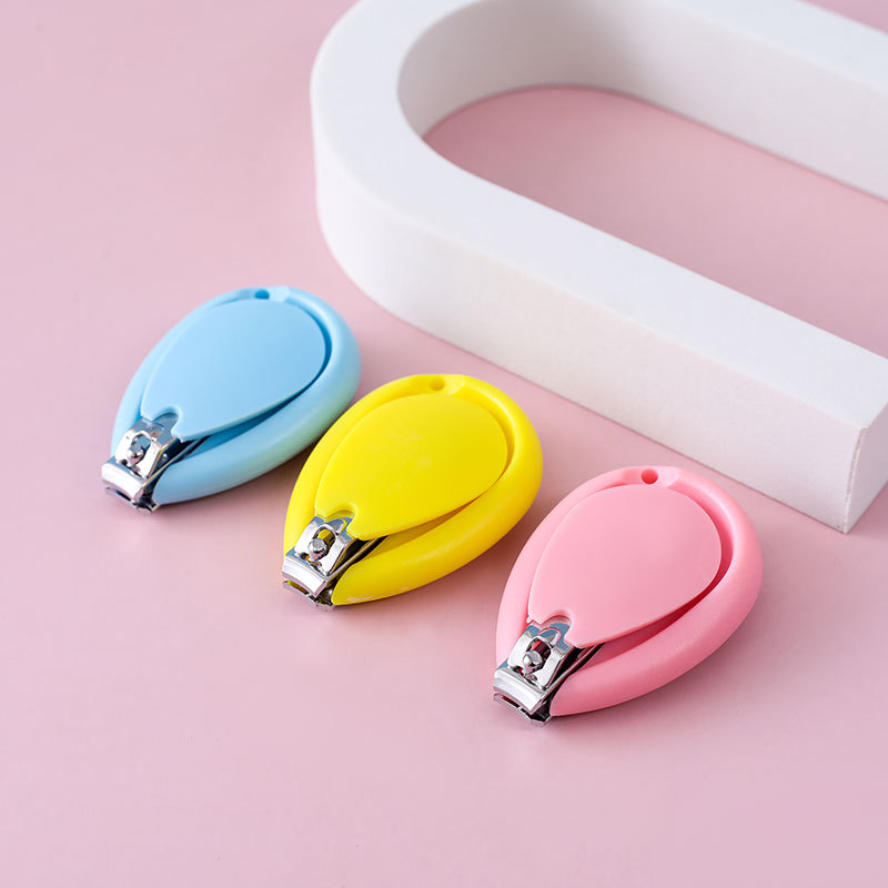 Baby nail clippers, shell style, practical nail clippers for infants and children, safe nail clippers, nail care Application Scenario