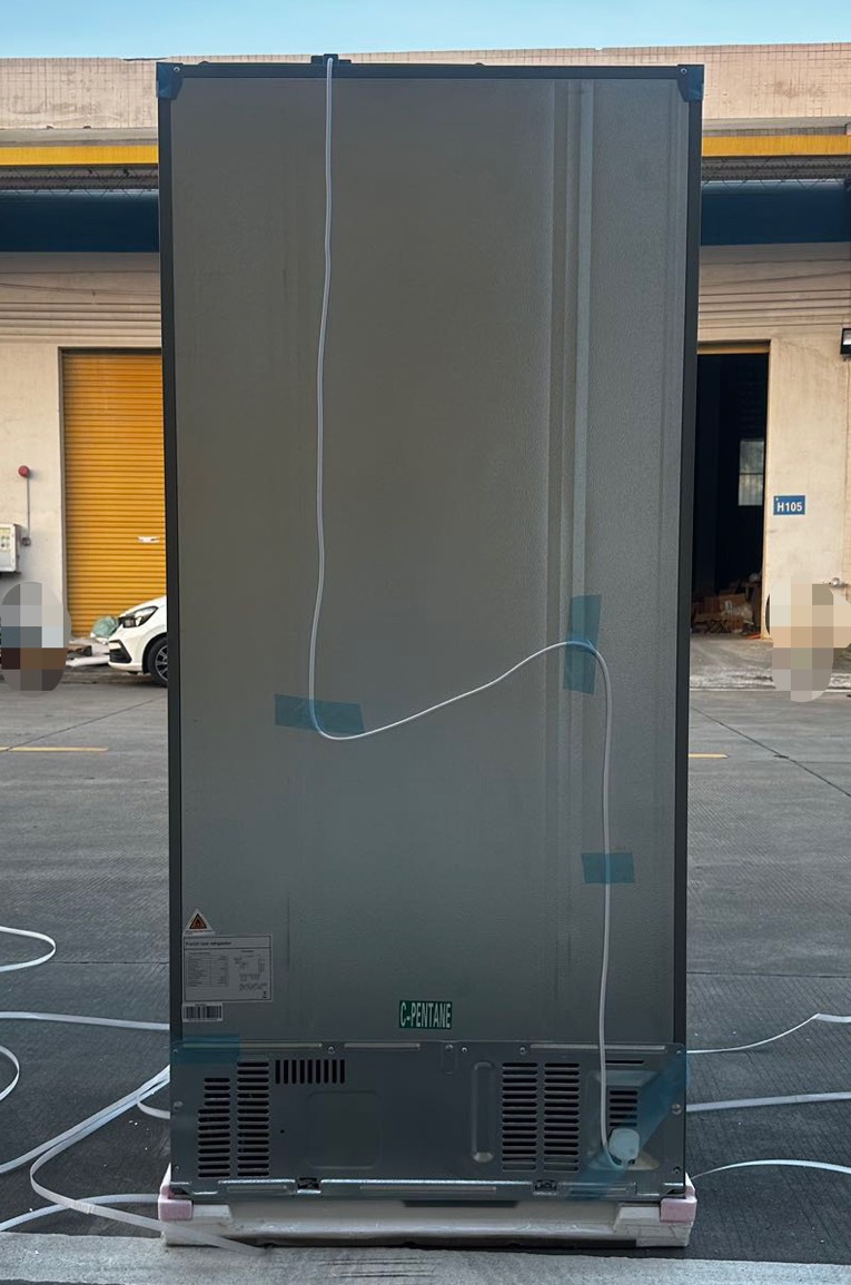 French-style four-door refrigerator with water dispenser, air-cooled frost-free large-capacity household refrigerator, export and foreign trade refrigerator Application Scenario