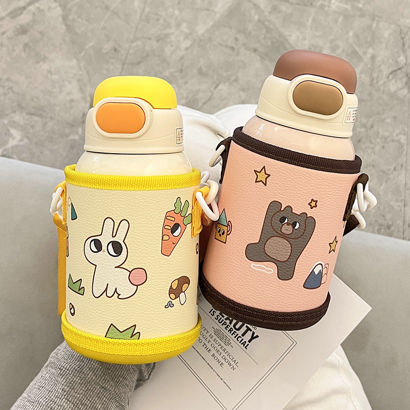 Wholesale straw cups, children's insulated cups, cute cartoon, high appearance level baby water cups, portable water bottles for school, double-drinking cups Application Scenario