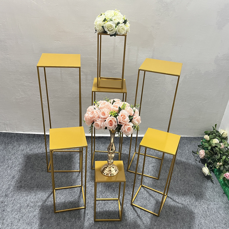 Wedding ironwork road leading flower columns, flower vases, props, flower stands, column ornaments, wedding stage decoration and arrangement ornaments Specification image