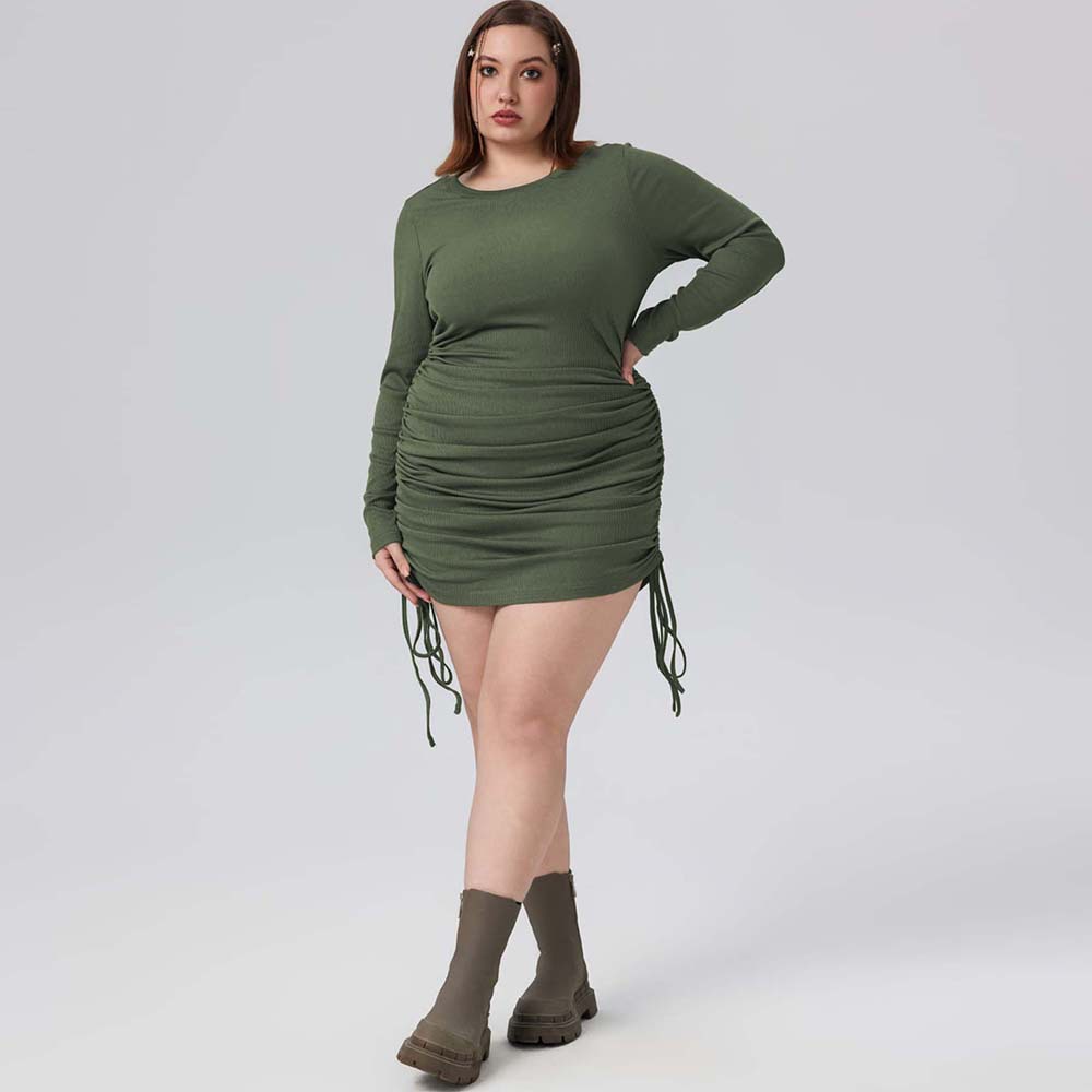A simple and elegant plus-size women's dress with a round neck and a short skirt for cross-border trade in autumn and winter 2024 Specification drawing