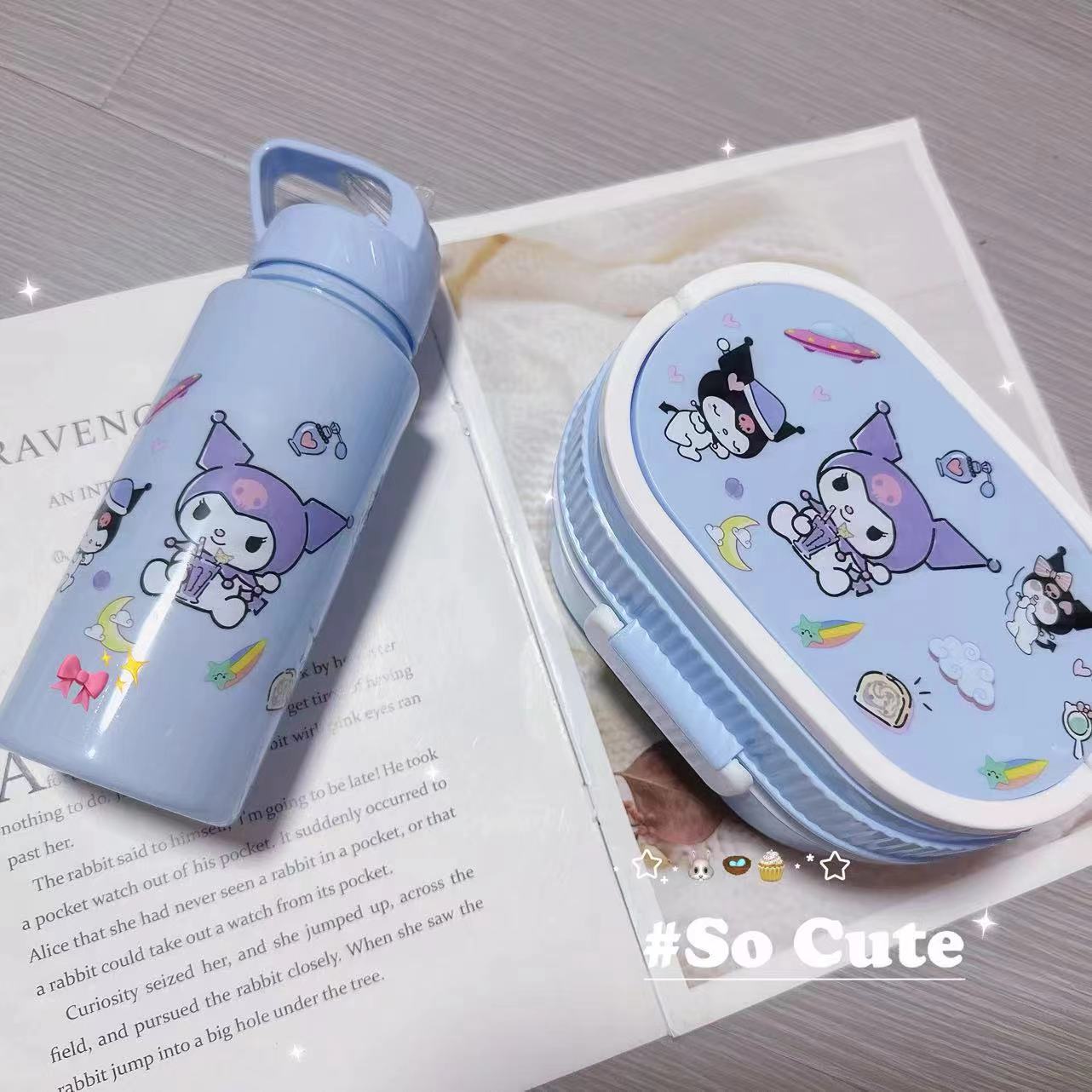 The new Sanrio plastic compartments cute lunch box comes with tableware and separate lunch boxes for students to carry conveniently full figure