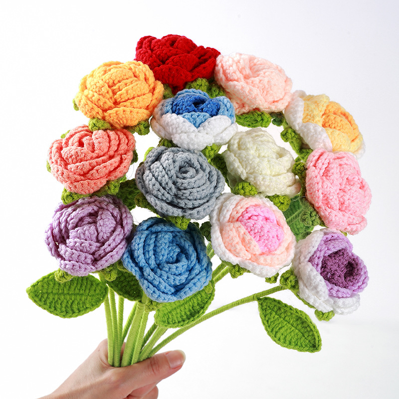 Finished products: Hand-woven rose simulation flowers, hand-woven handmade flowers, diy woolen knitting, self-made crochet bouquets Item Picture