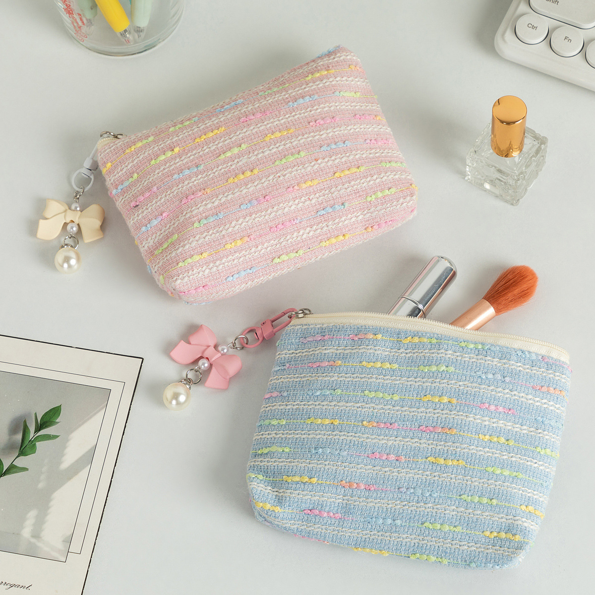 Cute little coin purse, makeup bag, student headphones, lipstick storage bag, portable small bag, girls' touch-up bag Specification image