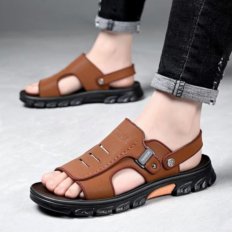 【 High Quality 】 Men's sandals and slippers for two uses in one. Durable for men going out in summer and driving. Thick soles, anti-slip and waterproof Application Scenario