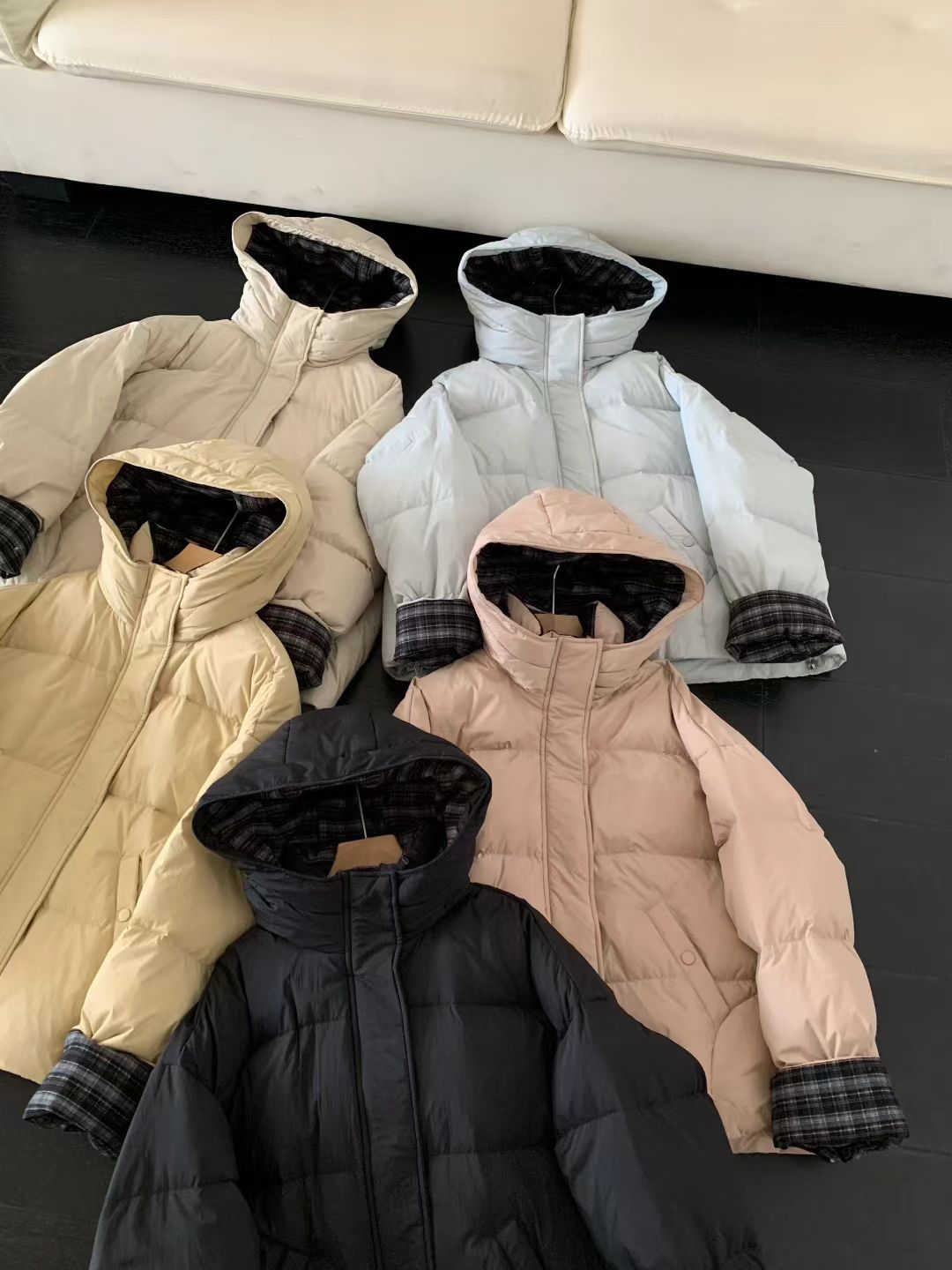 2025冬季新款拼接格子白鹅绒服女士短款连帽加厚外套宽松面包服详情1