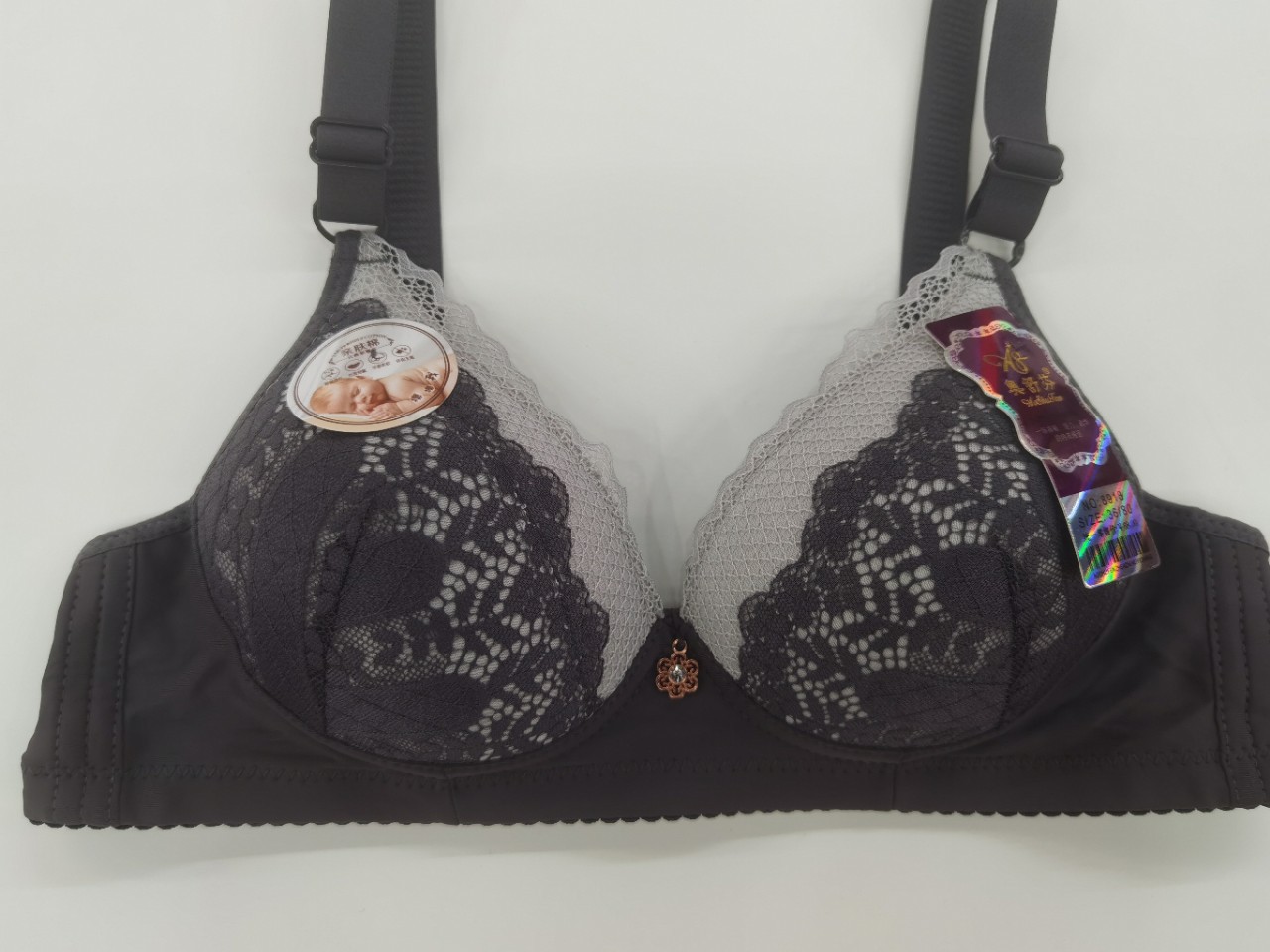 Skin-friendly cotton Olsufen 8918# without steel rims, neither too thick nor too thin AB cup folding underwear bra Item Picture