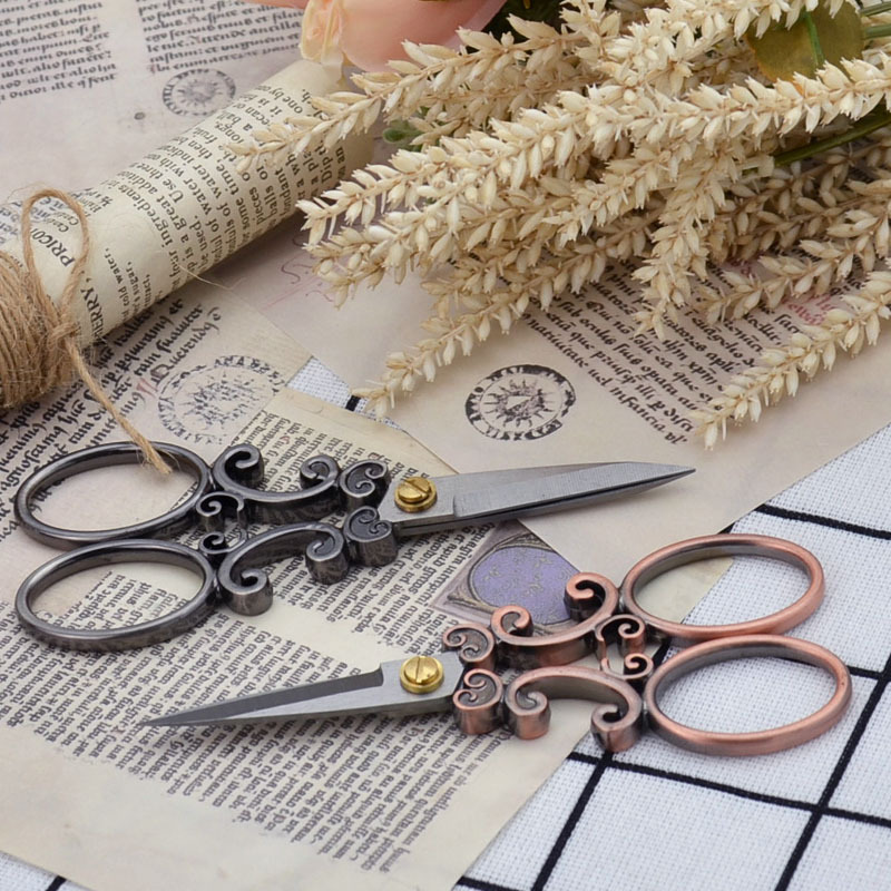 Cross-Stitch Tailor European Vintage Scissors Rolled Edge Pattern Stainless Steel Scissors Embroidery Scissors Vintage Scissors details Picture