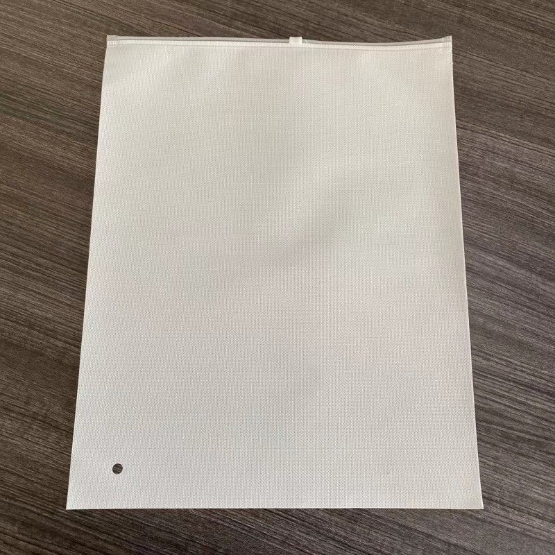 Spot General Zipper Bag Spring With Printing Transparent Ziplock Bag New Punching Film Clothes Plastic Bag Application Scenario
