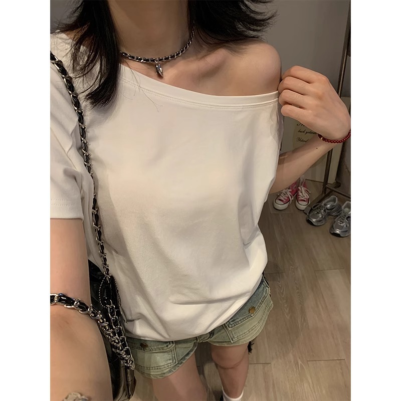 White solid-color off-the-shoulder, off-the-shoulder short-sleeved T-shirt for women, new summer 2024, one-shoulder loose, concealing and slimming top details Picture