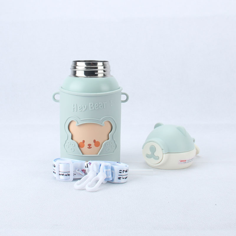 Bear Version Head Cute Student Boys And Girls Strap Children Pot Straw Silicone Sleeve Stainless Steel Insulated Water Cup Small Fresh 1 Application Scenario