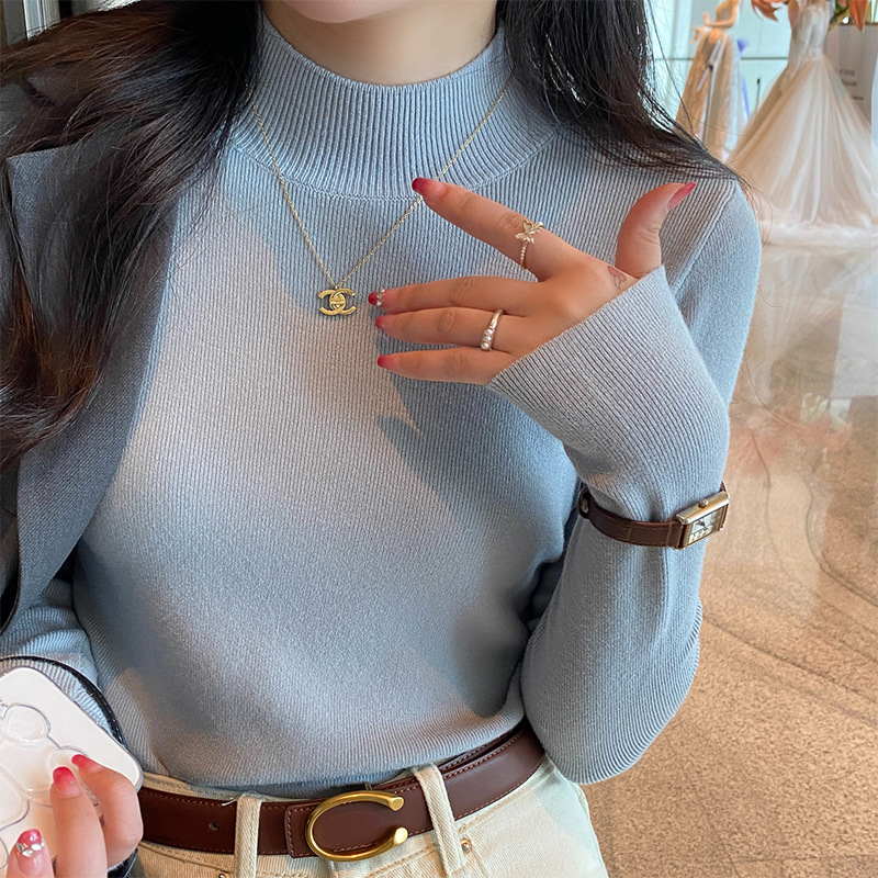 A semi-high-neck knitted sweater for women to wear as an inner layer in autumn and winter, a slimming sweater, a new style of high-end and stylish top for 2024 Specification image