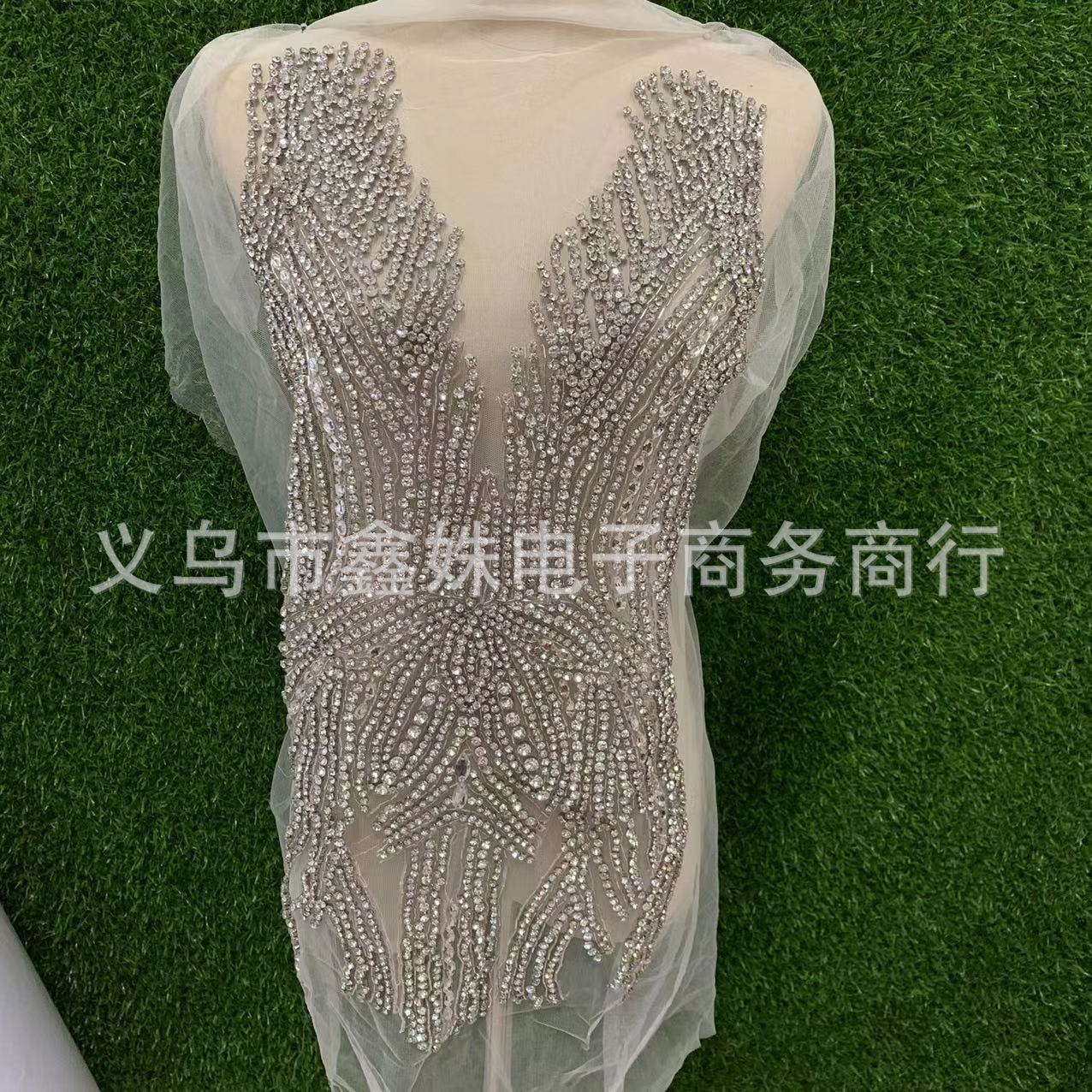 Heavy handcrafted DIY exquisite water diamond and pearl wedding dress accessories for clothing design