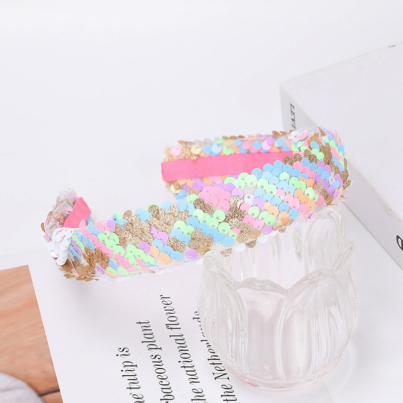 Qiwei Accessories' exclusive new rainbow-colored double-sided sequined sponge hair band for spring and summer export headband with geometric elements Specification image