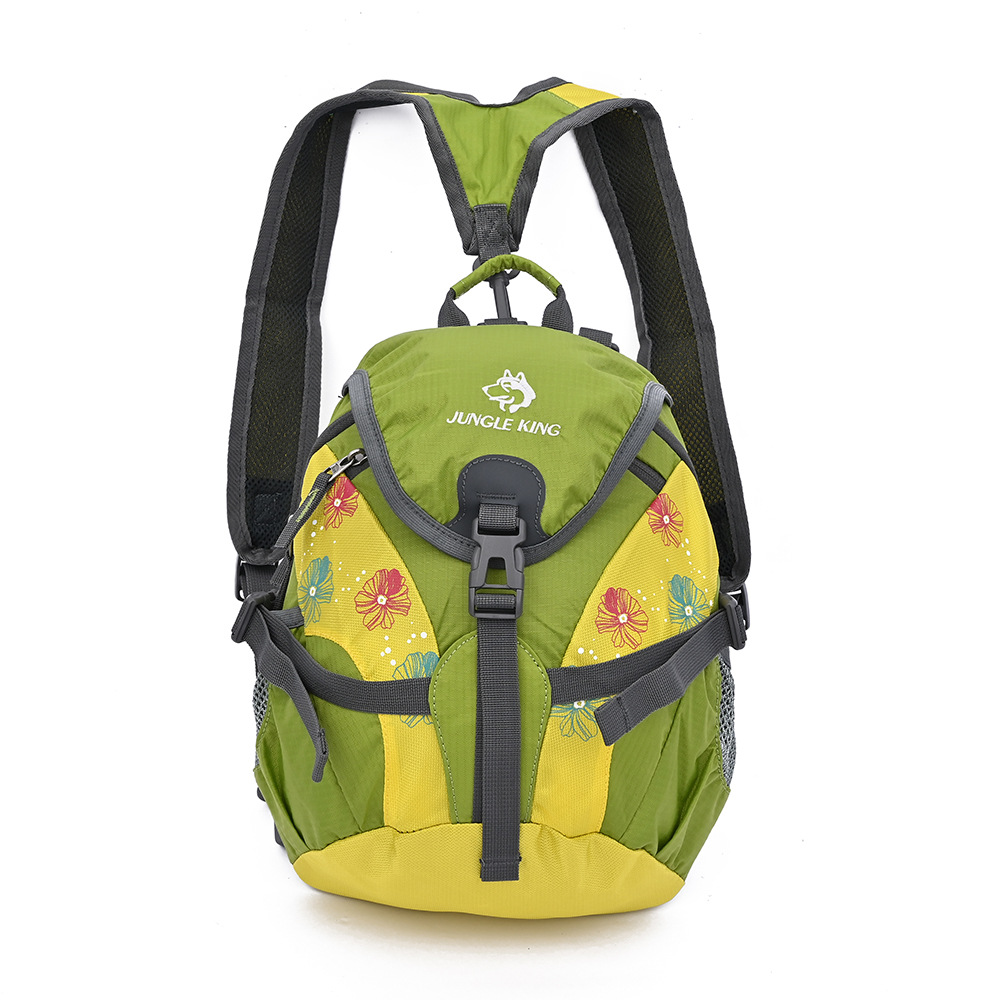 Jungle King Outdoor Hiking Bag Adult Backpack Children's Backpack Travel Bag 15L Application Scenario