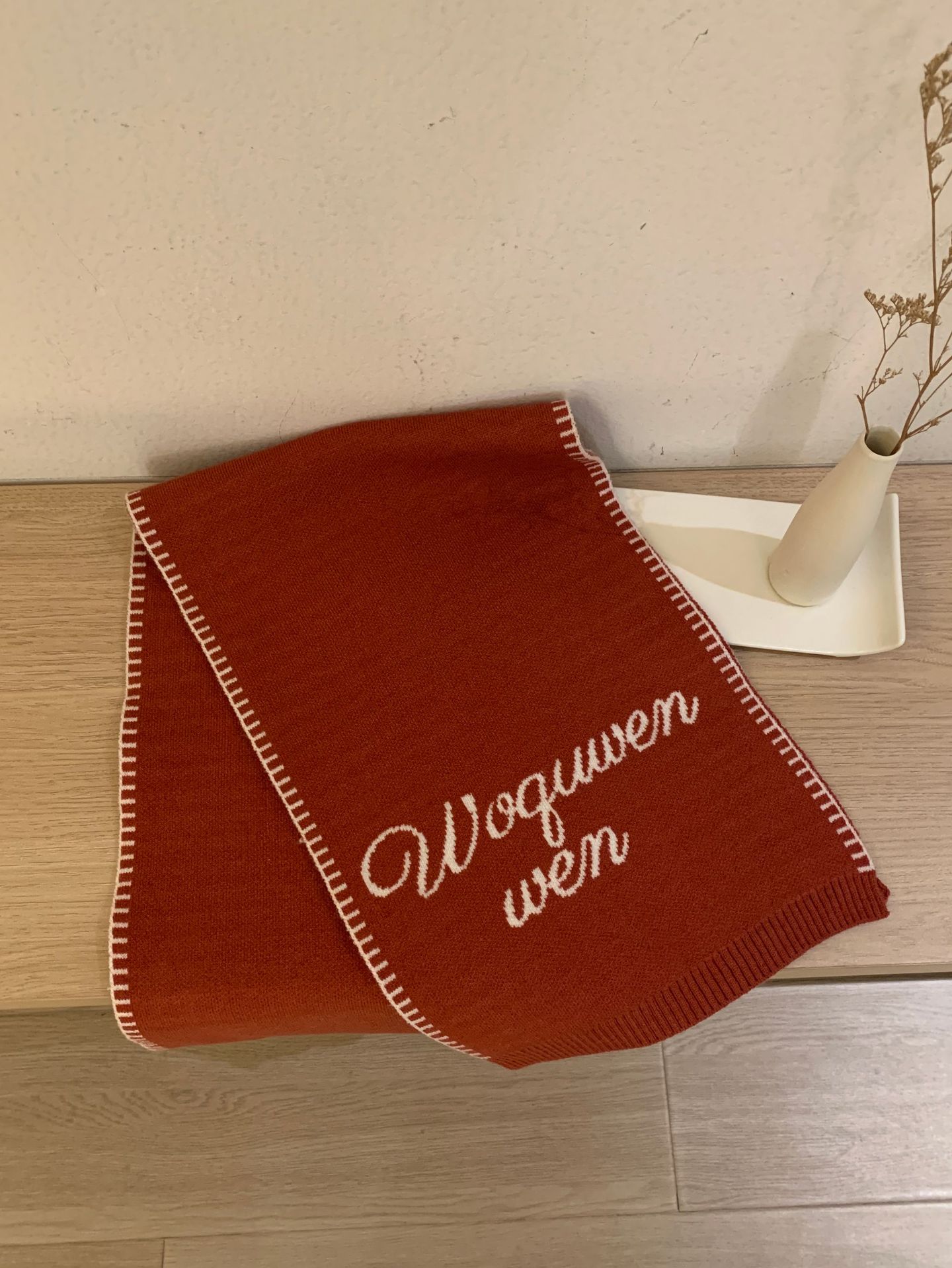 Pink scarf for women, 2025 new style, winter, high-end Korean-style atmosphere, warm and versatile, double-sided shawl pic 3