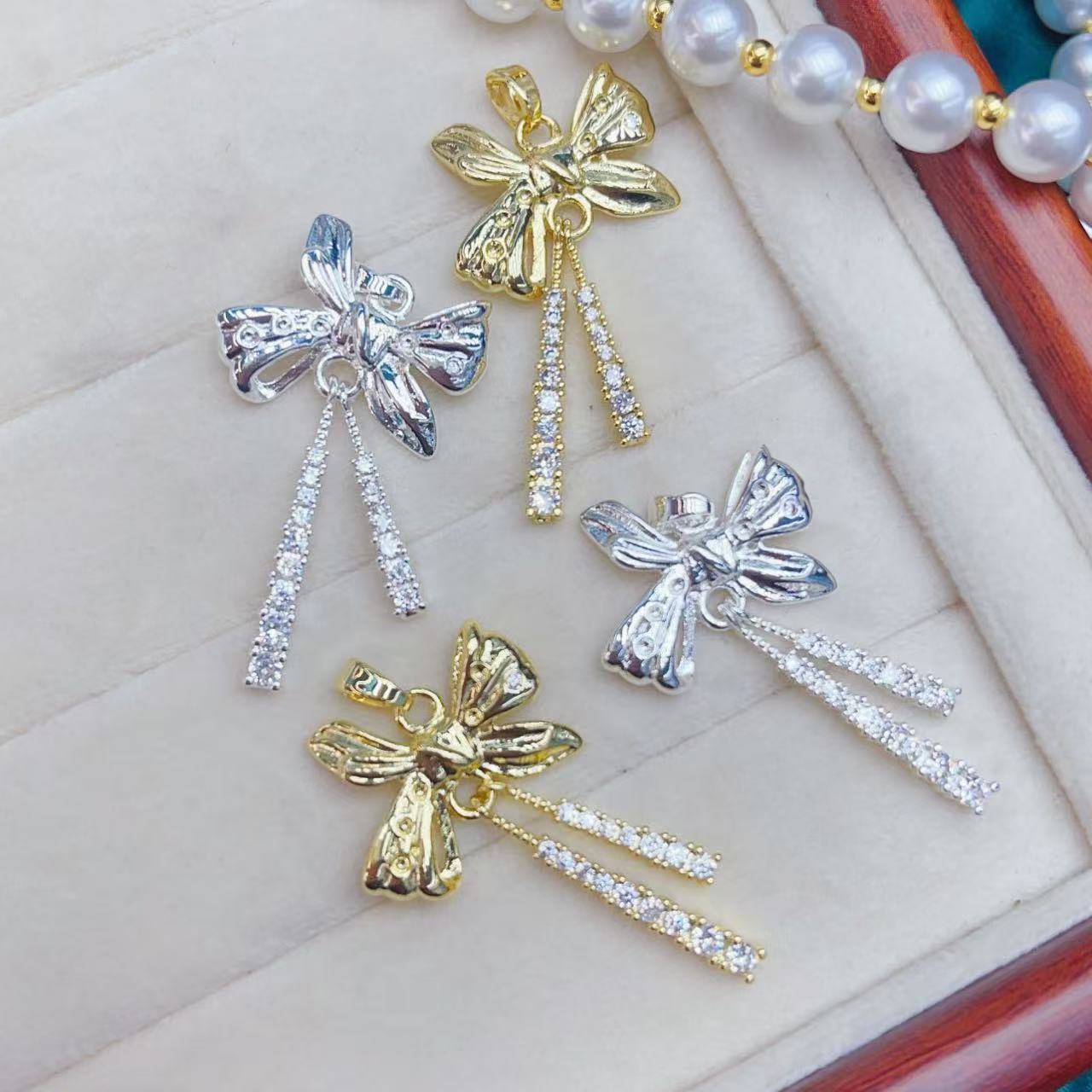 Copper-plated real gold with slightly inlaid zircon bow, mobile phone necklace, pearl necklace, pendant, DIY accessory Specification image