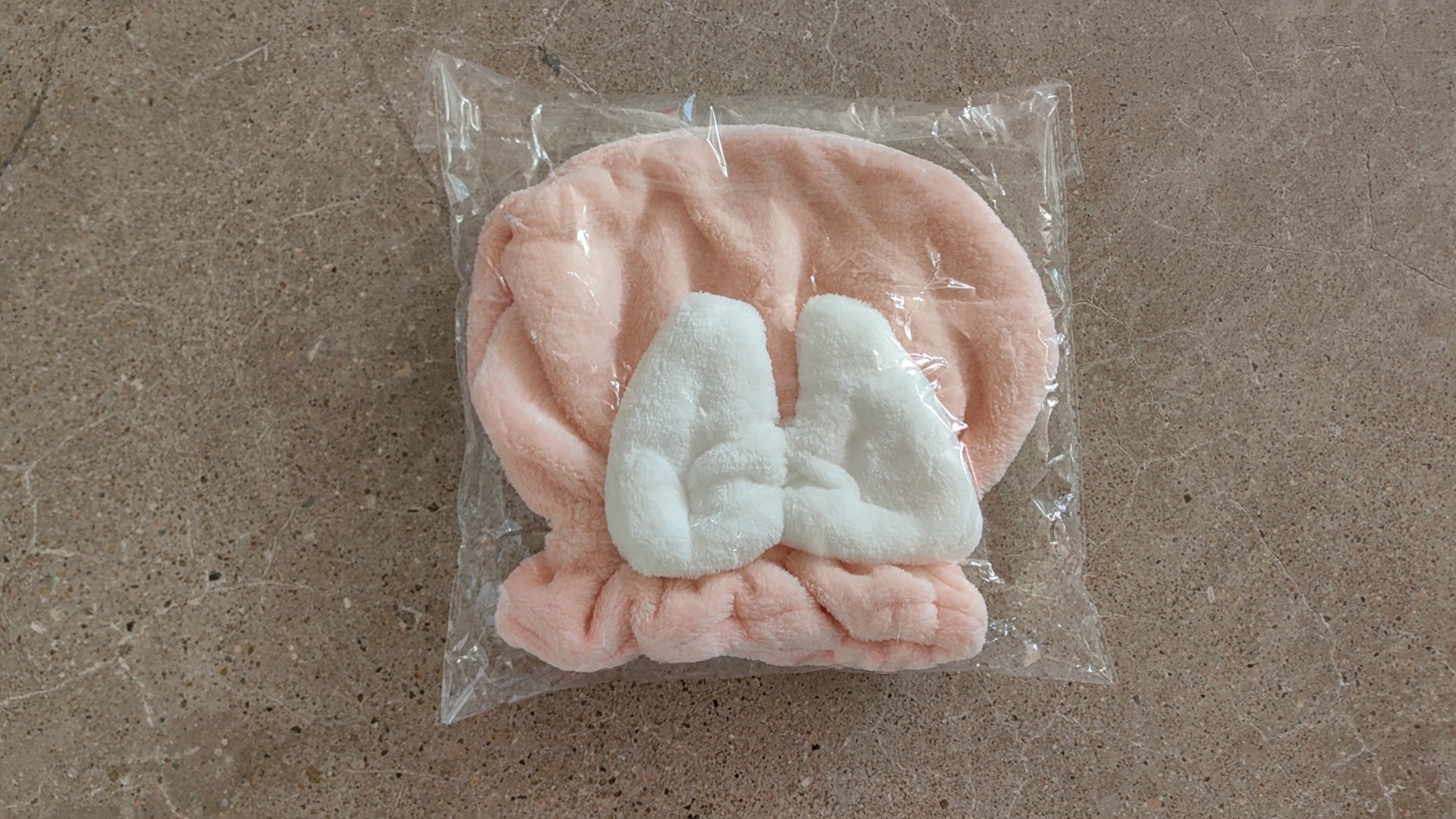 Dry hair cap for women, super absorbent, quick-drying, thickened, no-blow new shower cap and headscarf Application Scenario