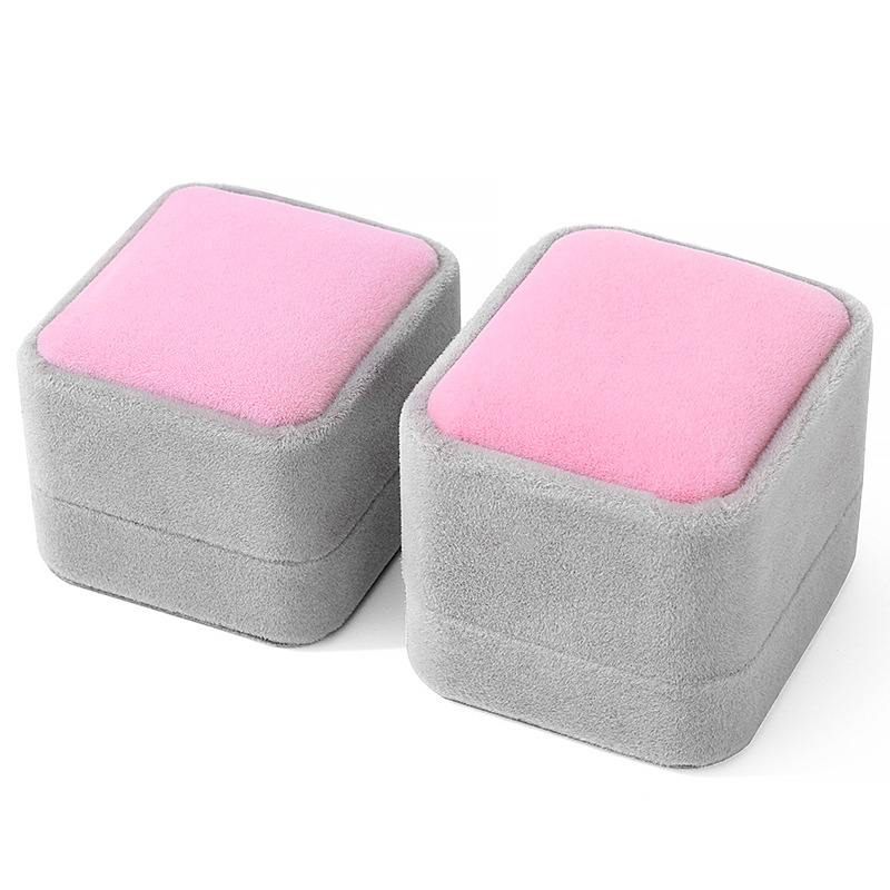Factory direct sales of velvet jewelry boxes in stock, long velvet surface ring boxes, bracelet and necklace boxes, jewelry packaging boxes Item Picture