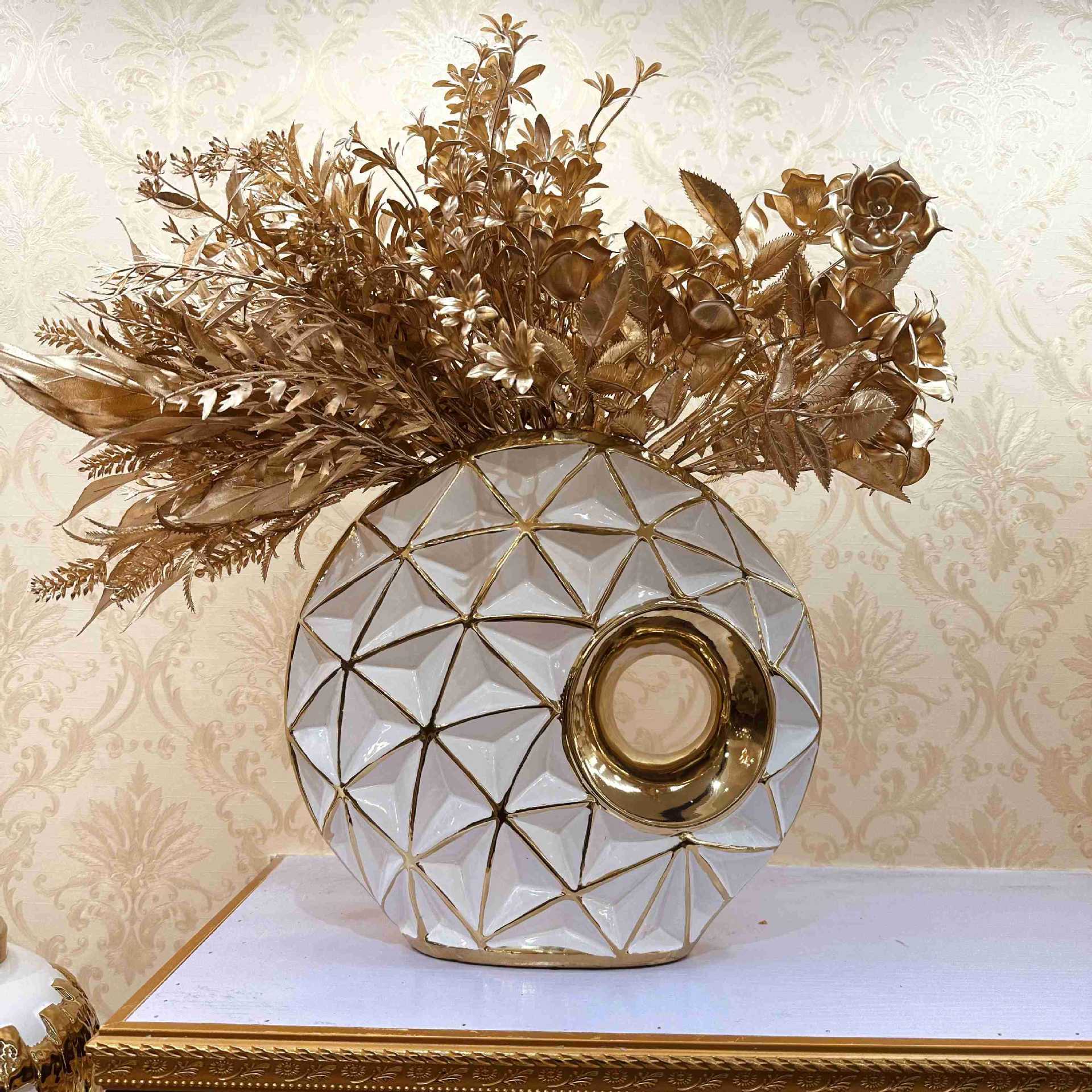 Factory direct European electroplating golden ceramic vase model room Hotel living room light luxury handicrafts decoration Golden castle vase Specification drawing