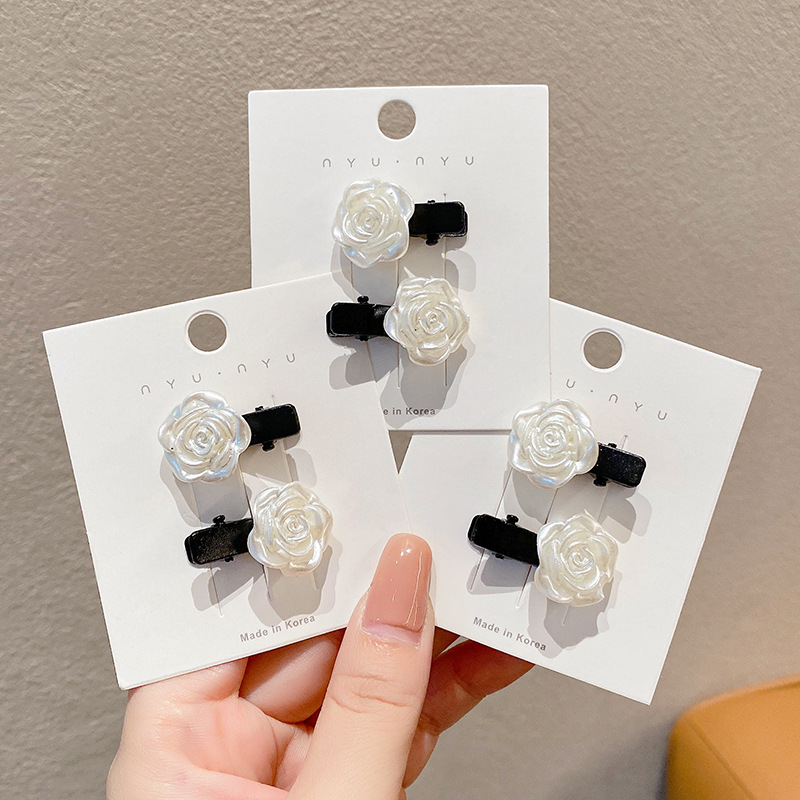 Camellia hairpin for women, white duckbill hairpin, hair clip, bangs, side flower fragrance, cute Japanese style Application Scenario