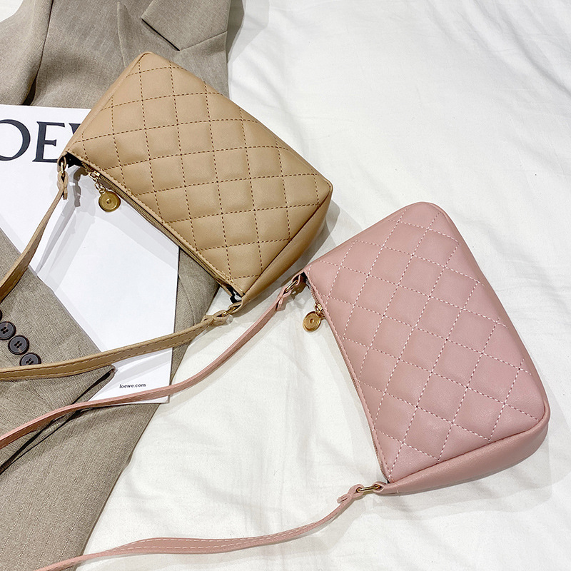 Korean Version Of Women Underarm Bag 2021Women Bag Fashion Wholesale A Cross-Body Embroidered Square Bag Specification drawing