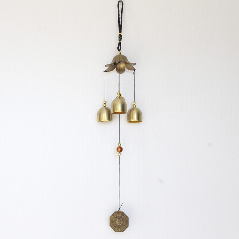 European And American Metal Alloy Bell Wind Chimes Hanging Retro Creative Butterfly Animal Decorative Craft Gift Pendant Cross-Border Application Scenario