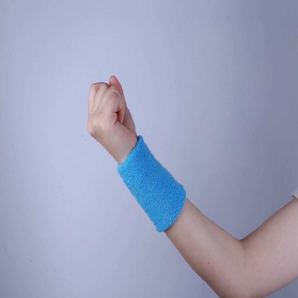 Wholesale Sports Wrist Guard Fitness Basketball Sweat Absorption Wrist Guard Badminton Running Cycling Warm Towel Wrist Strap Application Scenario