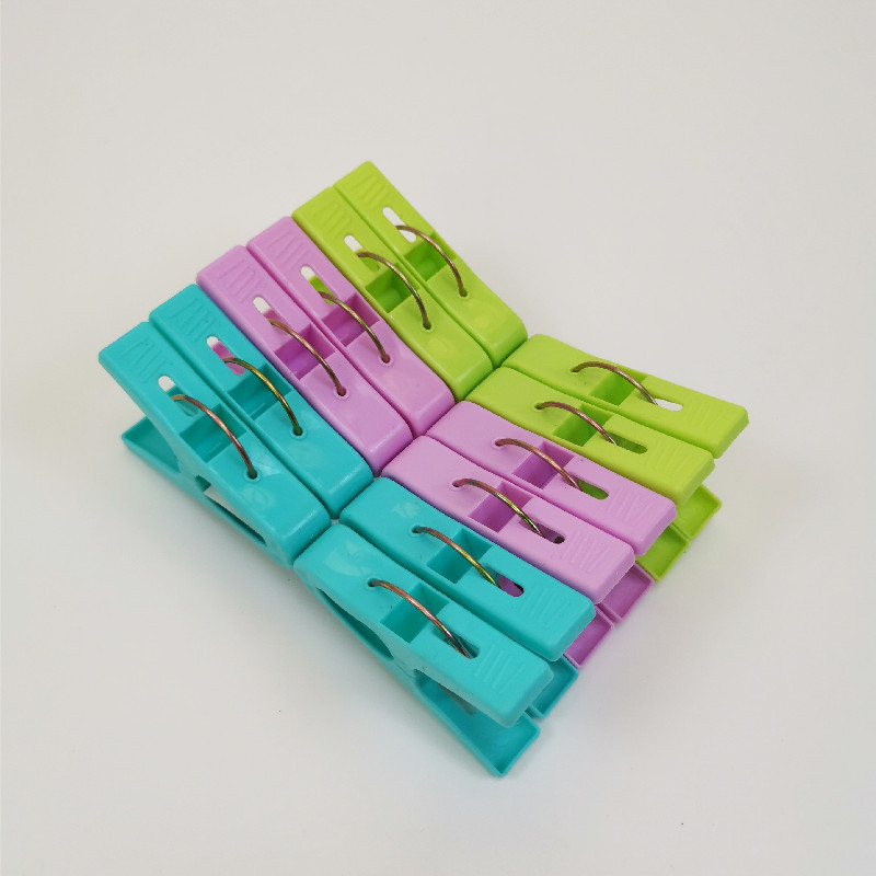 Household small clips, plastic clips for underwear, socks, anti-slip fixation, wholesale from the source, windproof and sun-drying clothes clips in various colors details Picture
