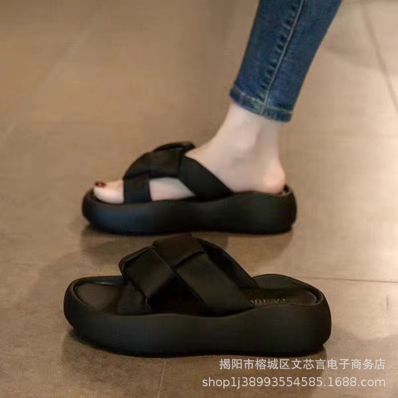 女式凉拖实物图