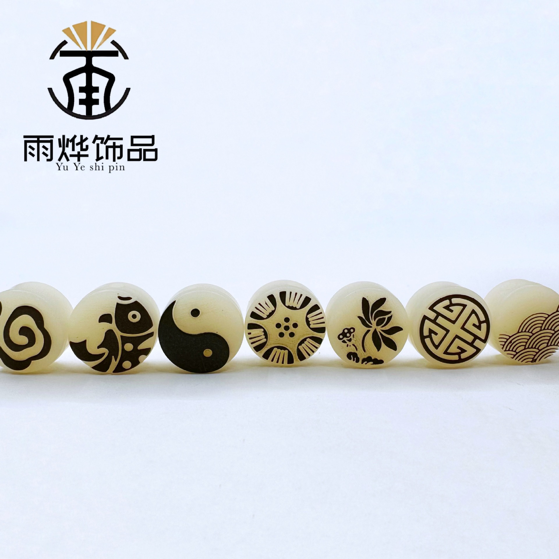 Factory direct sales of resin imitation ivory fruit skin carved lotus, koi, auspicious cloud back creative DIY jewelry accessories Specification drawing