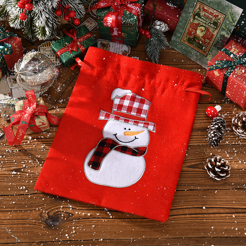 Christmas Gift Bag Wholesale Drawstring Gift Apple Bag Christmas Eve Wrapping Fabric Bag Christmas Children's Candy Bag Application Scenario