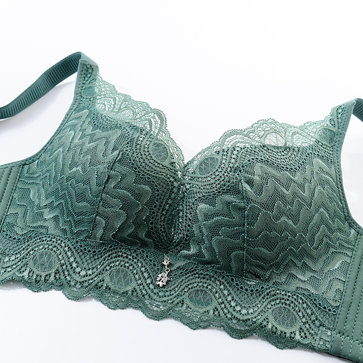 High-quality red makeup lovers' underwear from Pinduoduo, one-piece shipping, comfortable latex adjustable bra without underwire Application Scenario