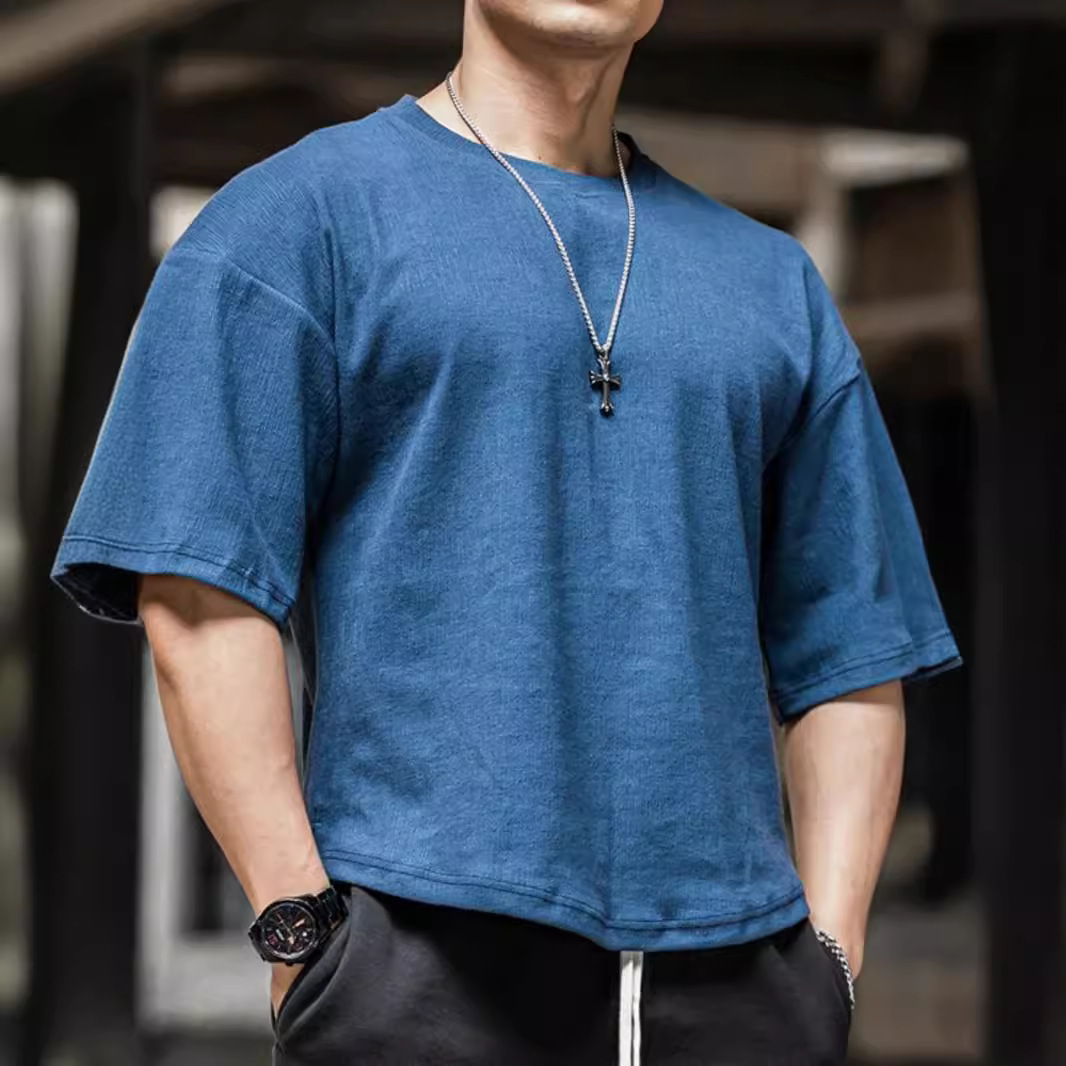 The same style, oversized 300-pound Japanese muscle fitness short-sleeved T-shirt for men, new summer style, versatile and simple for running and basketball details Picture