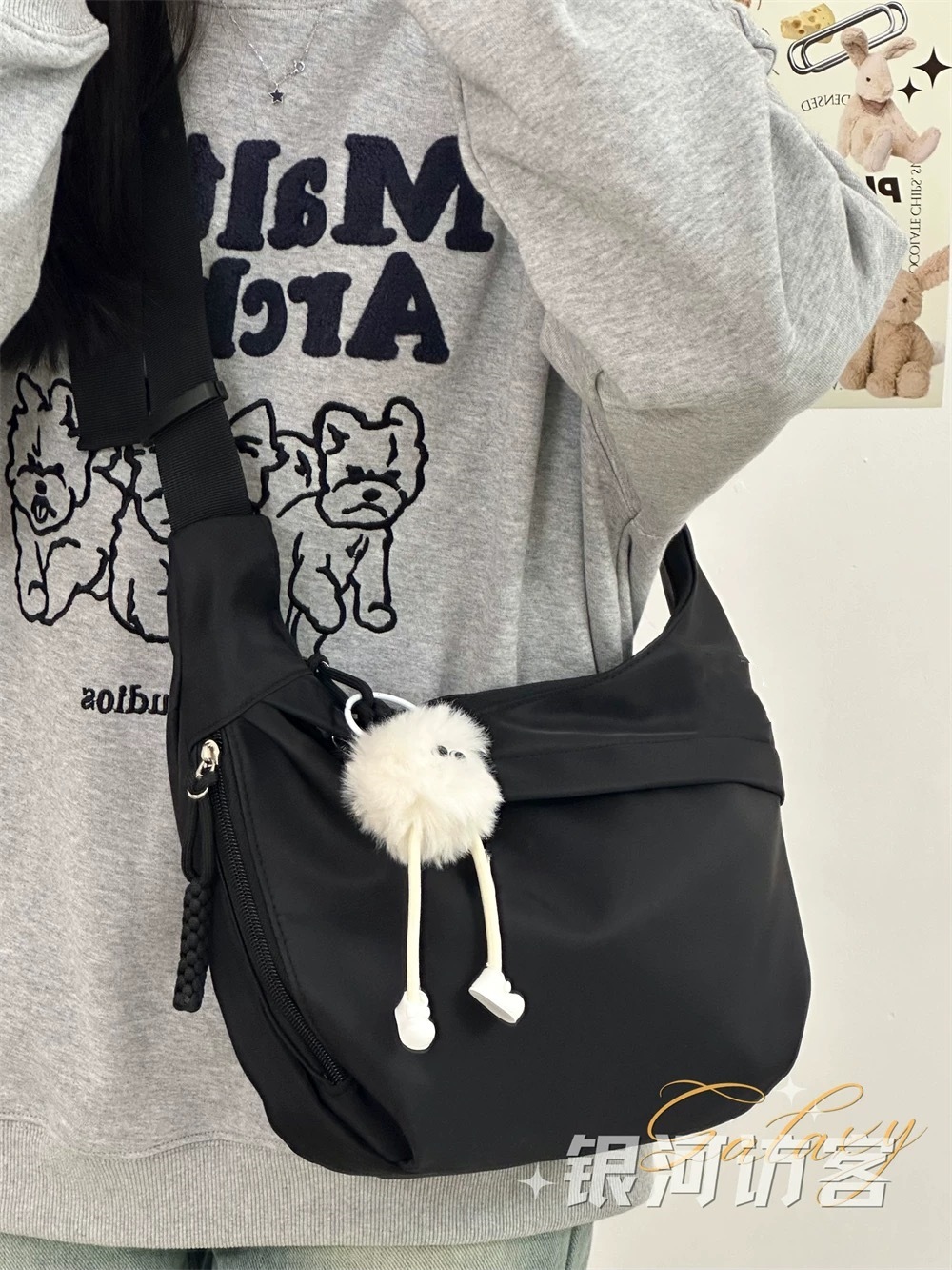 新款日系饺子包ins女休闲百搭少女斜挎包纯色上课通勤单肩包学生详情2