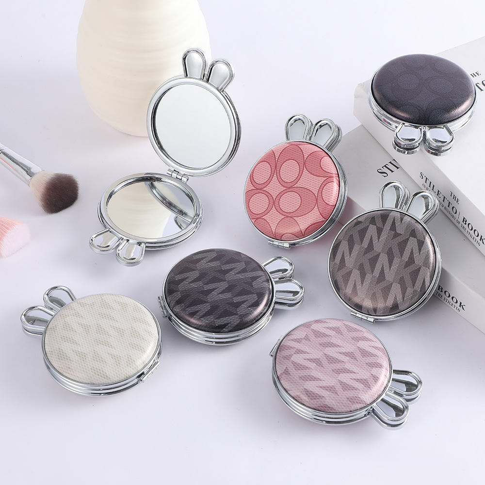 复古双面便携化妆镜小巧兔耳折叠民族风补妆镜女日用百货卫浴用品详情3