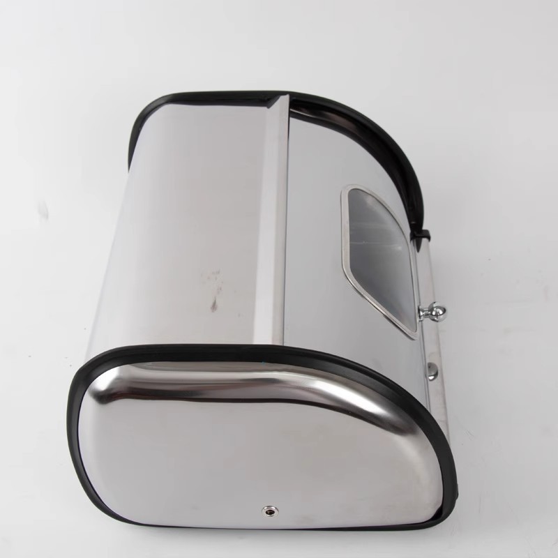 Stainless steel visible bread box, European-style drum-shaped dust-proof display cabinet, pastry and fruit storage box, multi-functional storage box Application Scenario