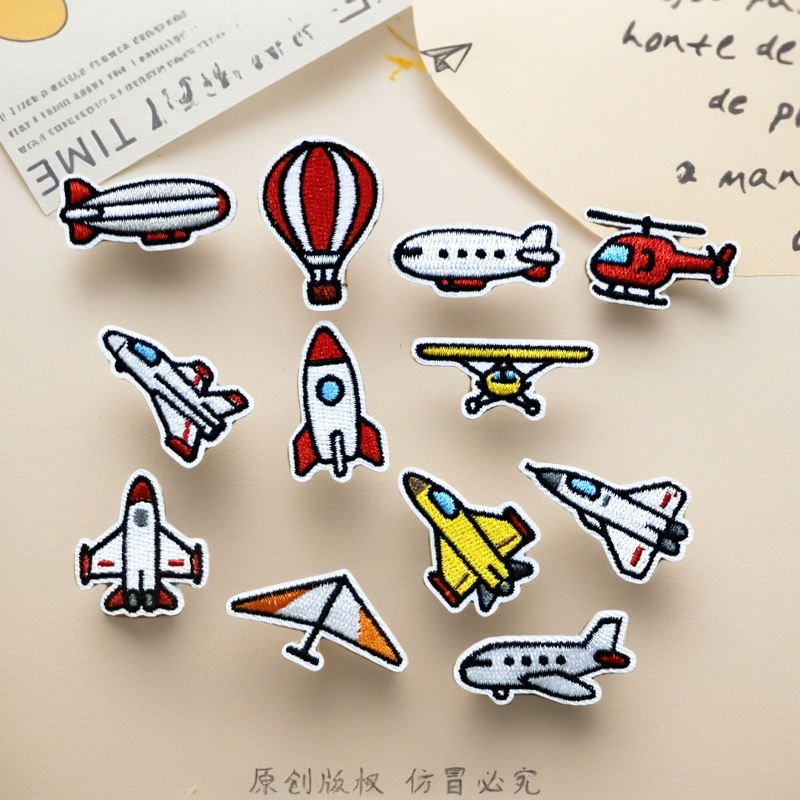 现货热销电脑绣花卡通飞机火箭战斗机刺绣布贴儿童服装装饰补丁贴