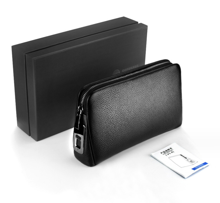 Fingerprint lock men's handbag Application Scenario